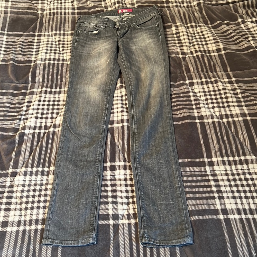 Gray washed jeans